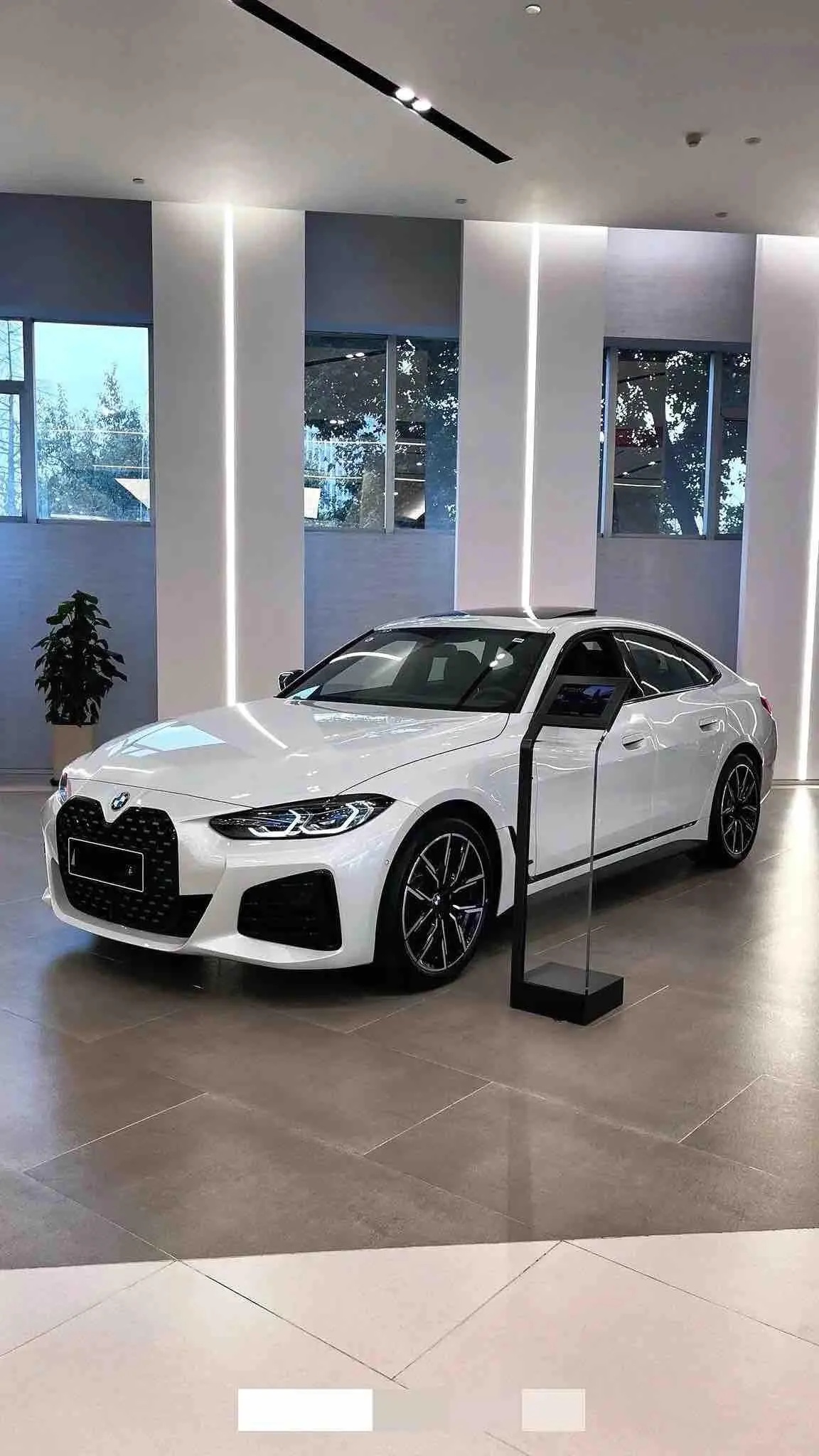 BMW 4 Series (Imported) 2022 430i Four-Door Coupe 2.0T M Sports Obsidian Night Suit Automatic Gear - View 1