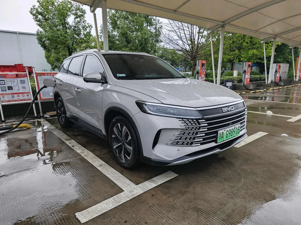 BYD 2025 Sea Lion 05 DM-i 1.5 Stepless 115KM Honorable Automatic 2
