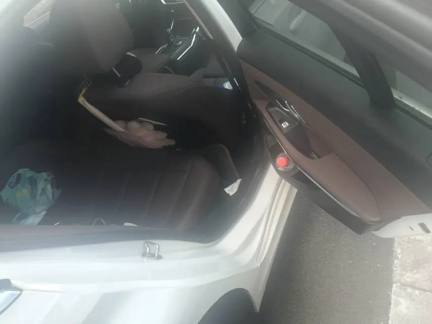 BMW 3 Series 2021 325i 2.0T M Sports Suit (Modified) Automatic Gear 4