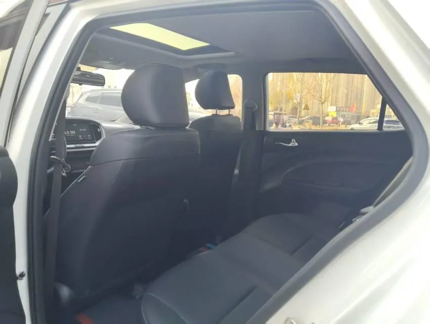 Kia 2021 Yi Run 1.4 Stepless Sunroof Automatic Transmission 4