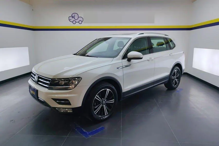 Volkswagen 2021 Tiguan L 2.0TSI 330TSI Two-Drive Smart Edition Automatic Gear - View 1