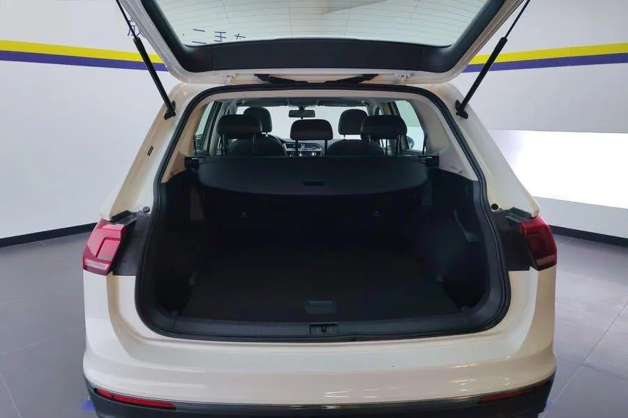 Volkswagen 2021 Tiguan L 2.0TSI 330TSI Two-Drive Smart Edition Automatic Gear 6