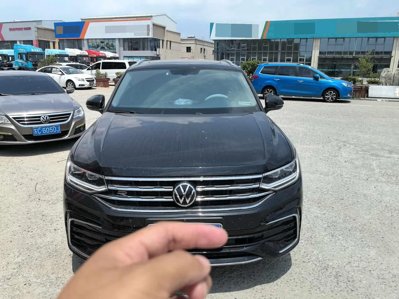 Volkswagen 2022 Tiguan X 2.0TSI 330TSI Two-Drive Ultimate Automatic Gear 5