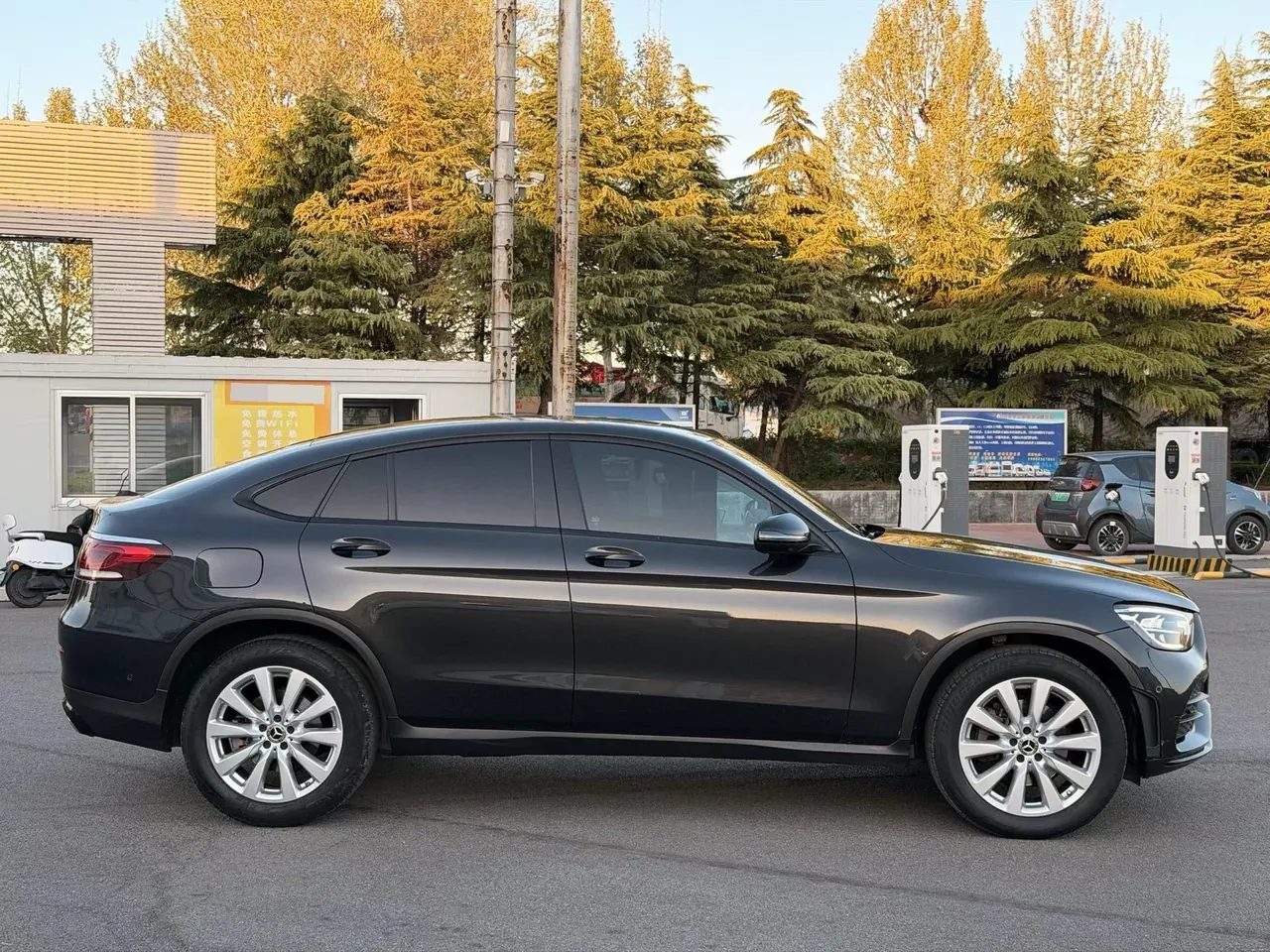 Mercedes Benz GLC (Imported) 2022 GLC 260 Coupe 4MATIC 2.0T Automatic 9