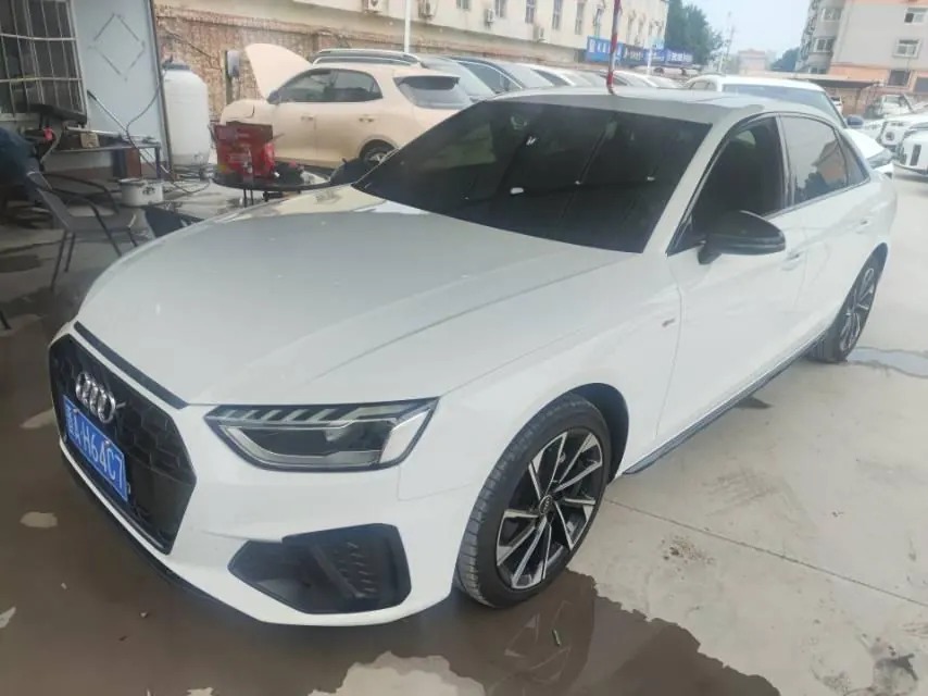 Open image lightbox: Audi 2023 A4L 2.0TFSI 40TFSI Deluxe Dynamic Automatic