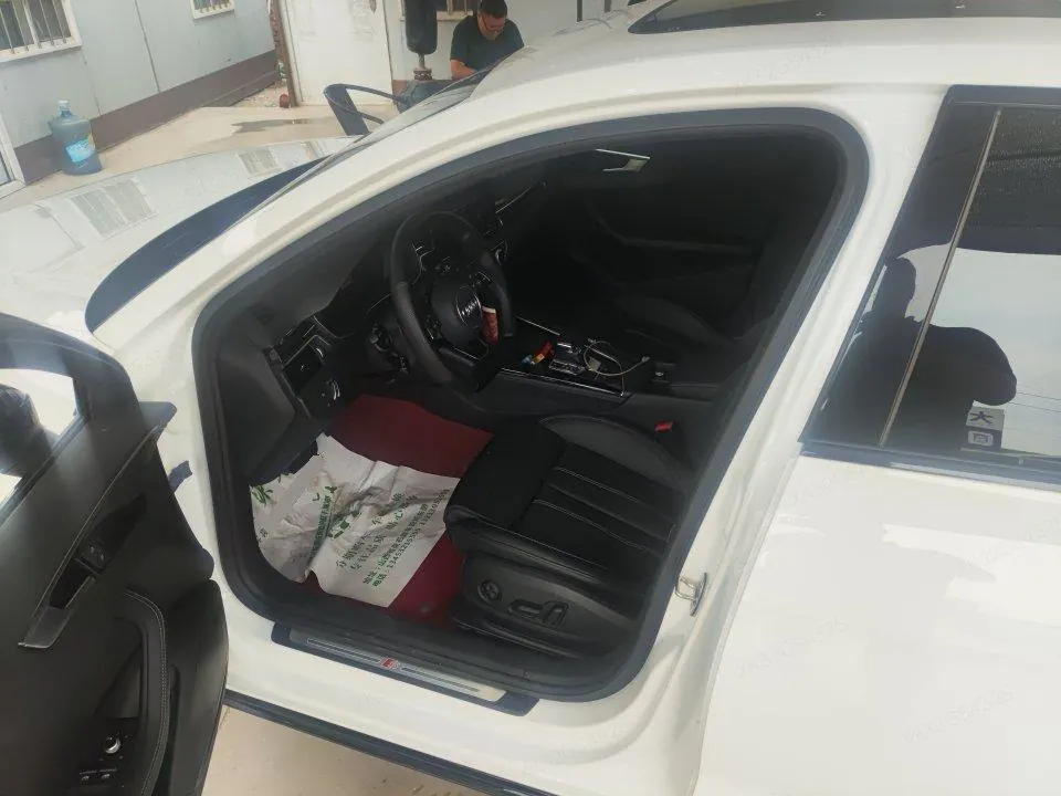 Audi 2023 A4L 2.0TFSI 40TFSI Deluxe Dynamic Automatic 4