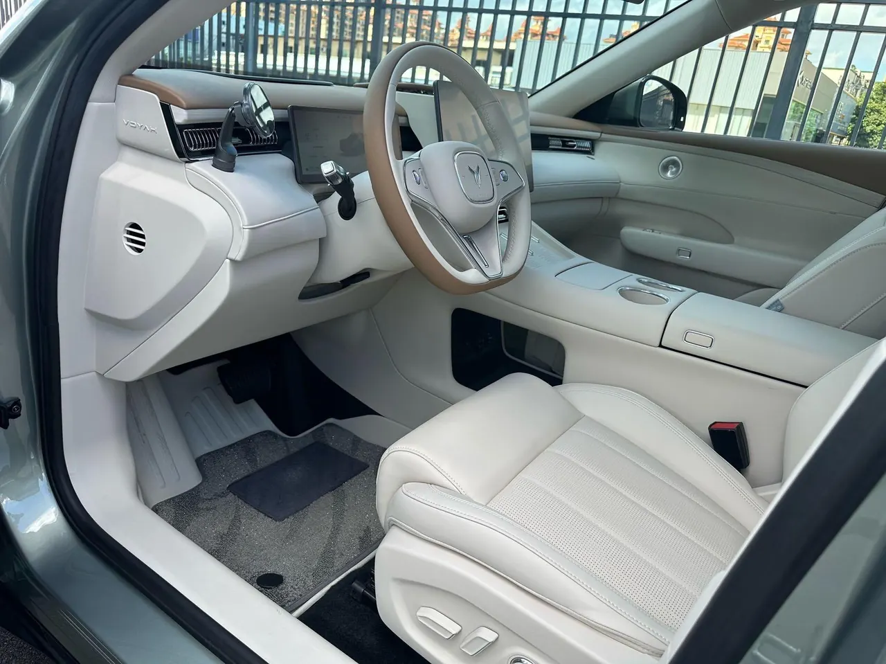 Voyah 2025 FREE four-wheel drive dry Kun version of automatic gear 2