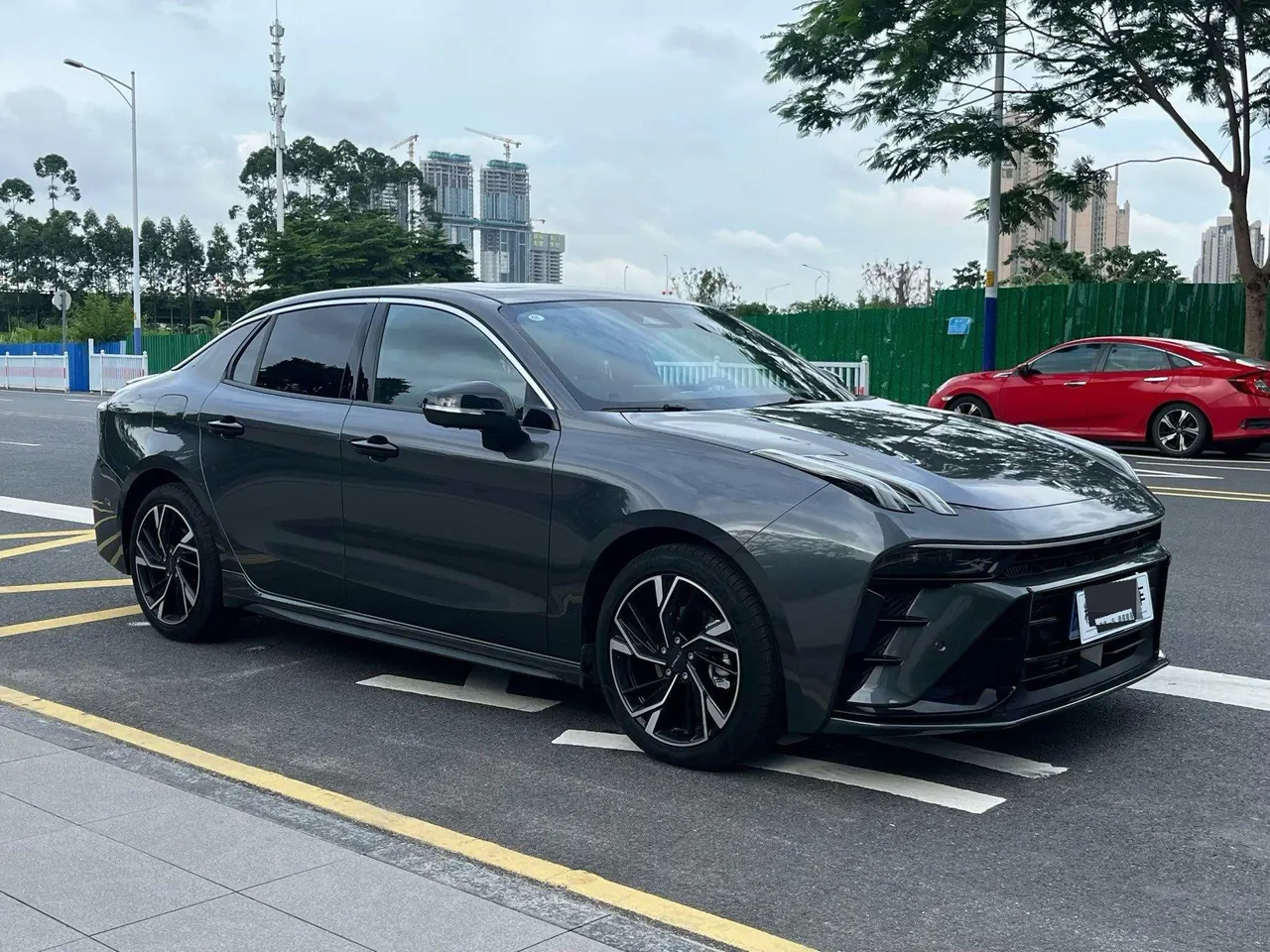 LYNK&amp;CO 2025 LYNK&amp;CO 03 1.5TD Champion Pro Auto 2