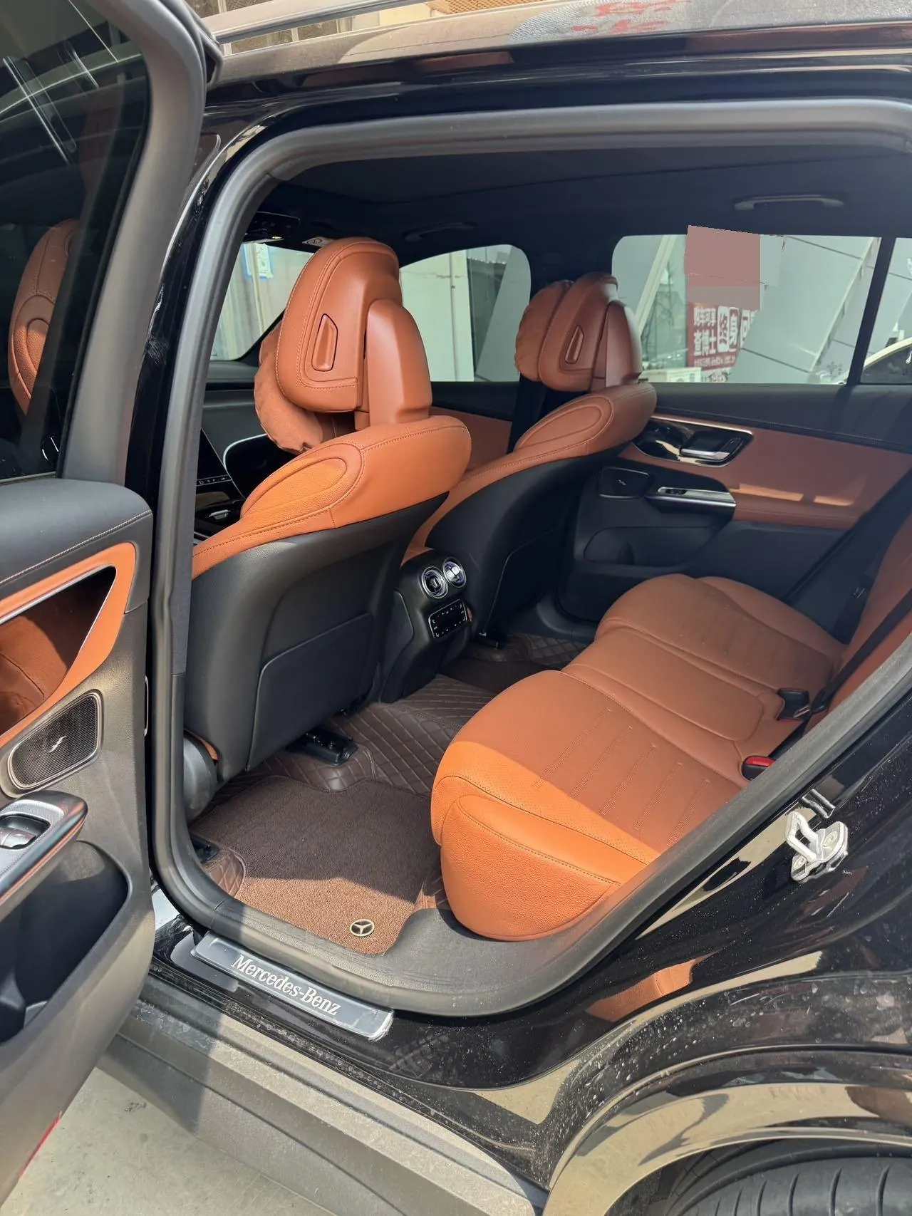 Mercedes Benz 2026 GLC 260 L 4MATIC 48V 2.0T Luxury 5-seat Automatic Gear 4