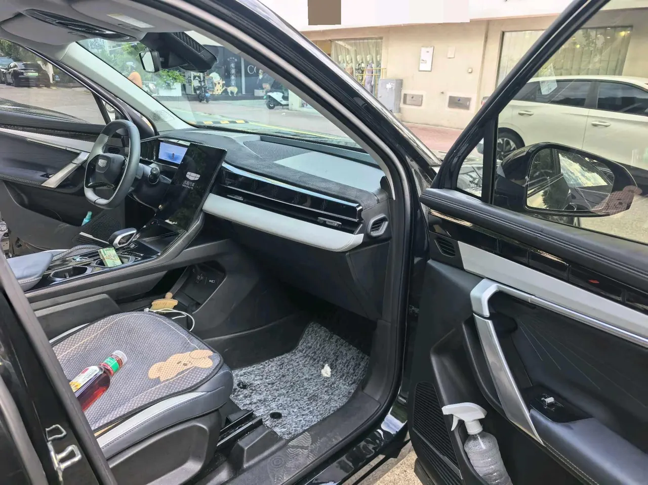 Geely 2023 Boyue L 1.5TD Glory Edition Automatic Gear 10