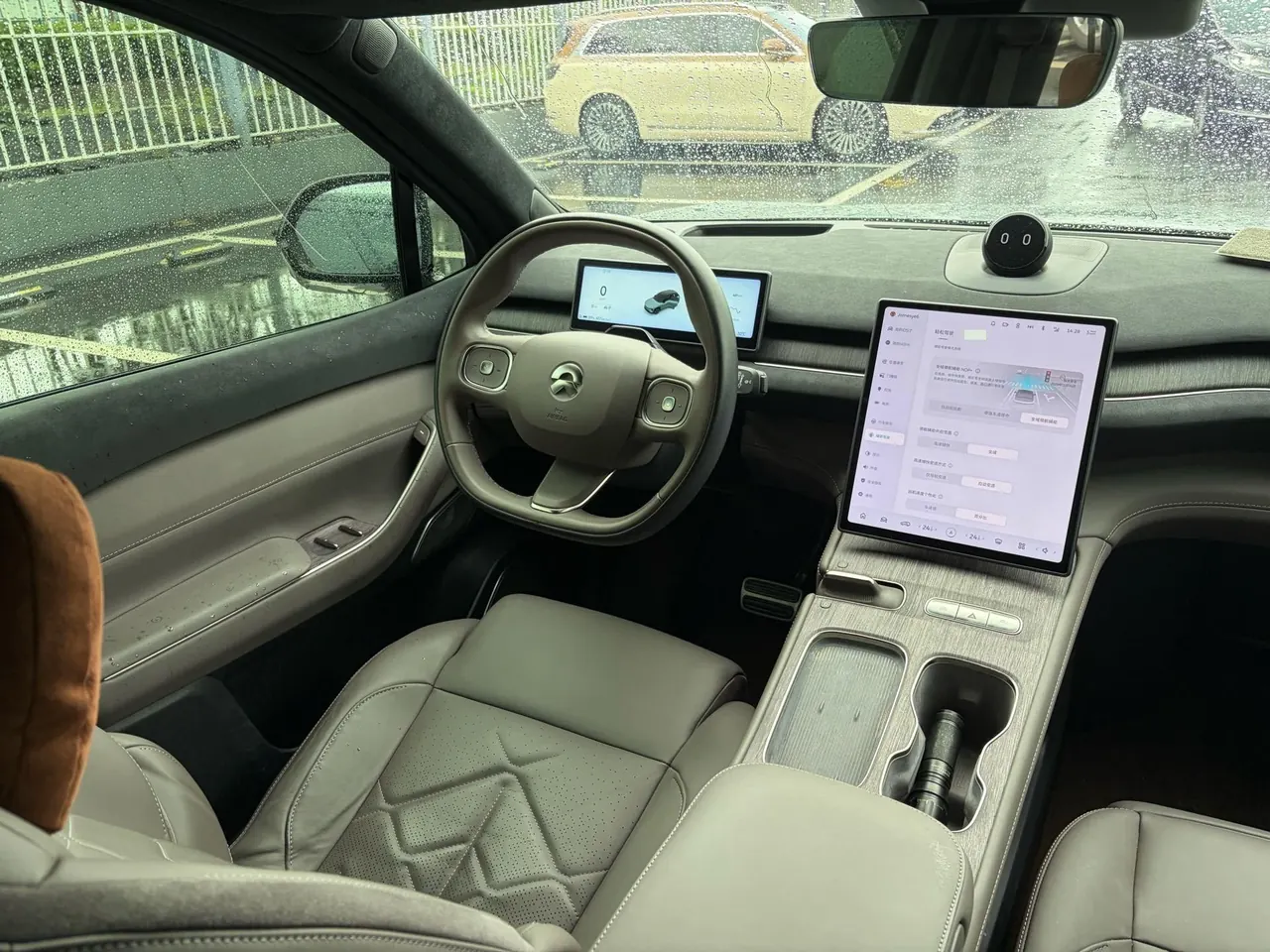 NIO 2022 ES7 75kWh automatic 6