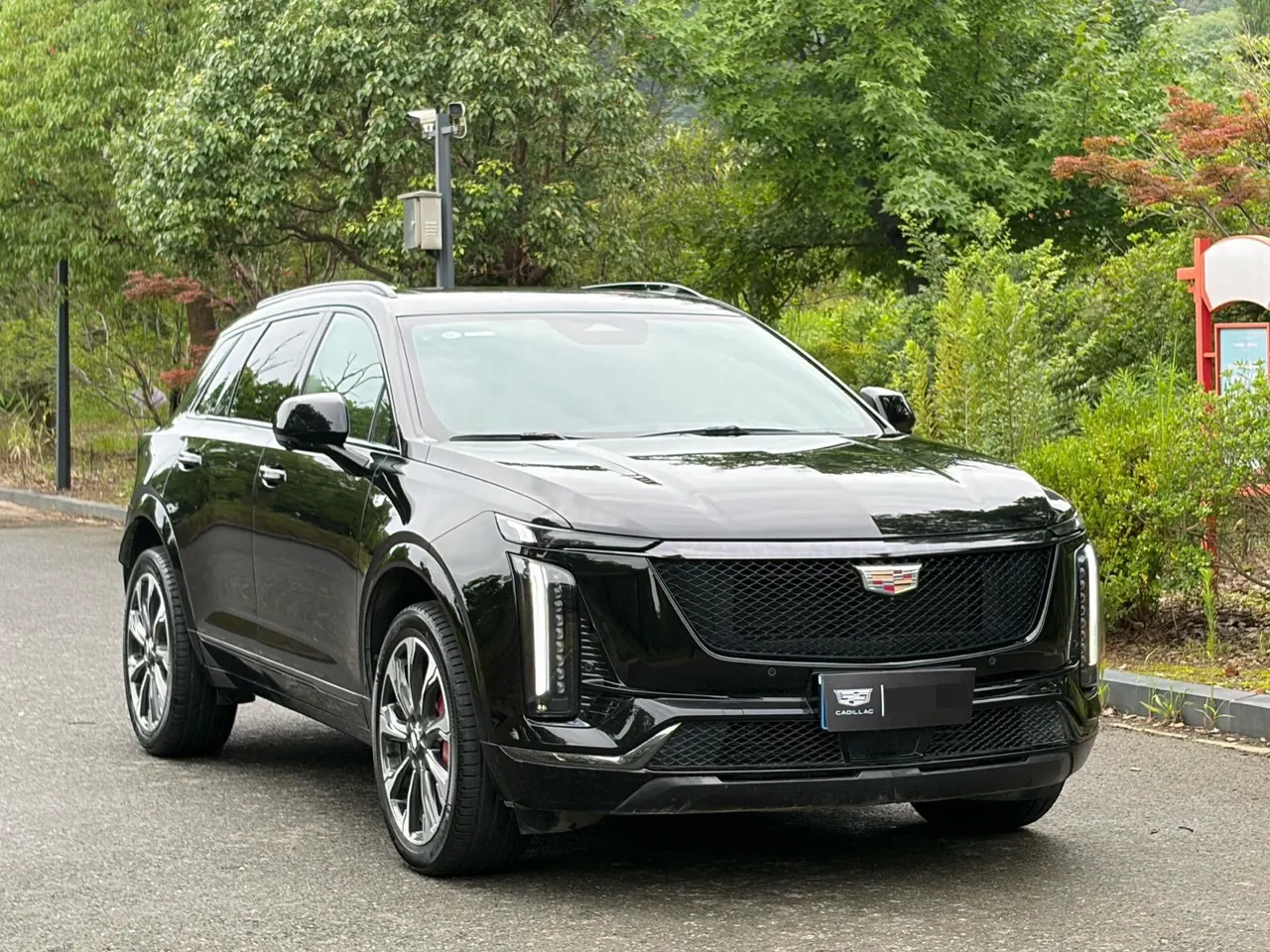 Cadillac 2025 XT5 48V 2.0T Platinum Automatic Gear 3