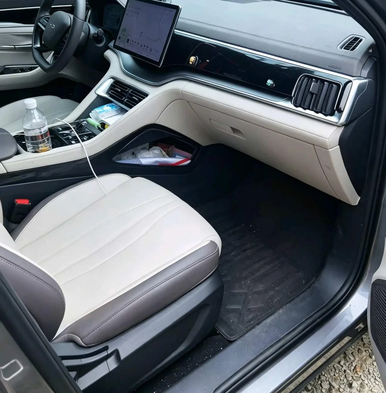 BYD Song PLUS New Energy 2025 Song PLUS DM-i 1.5 Stepless Smart Driving Edition 112KM Honorable Automatic Gear 4