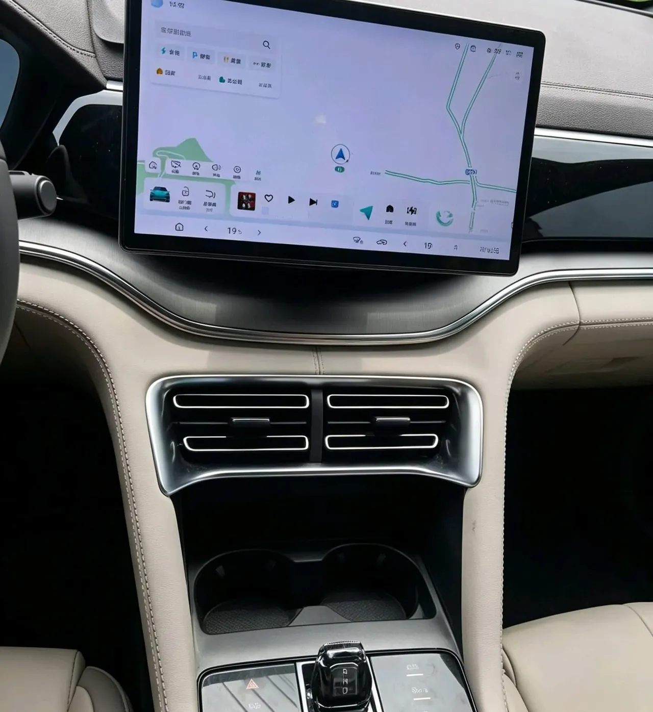 BYD Song PLUS New Energy 2025 Song PLUS DM-i 1.5 Stepless Smart Driving Edition 112KM Honorable Automatic Gear 5