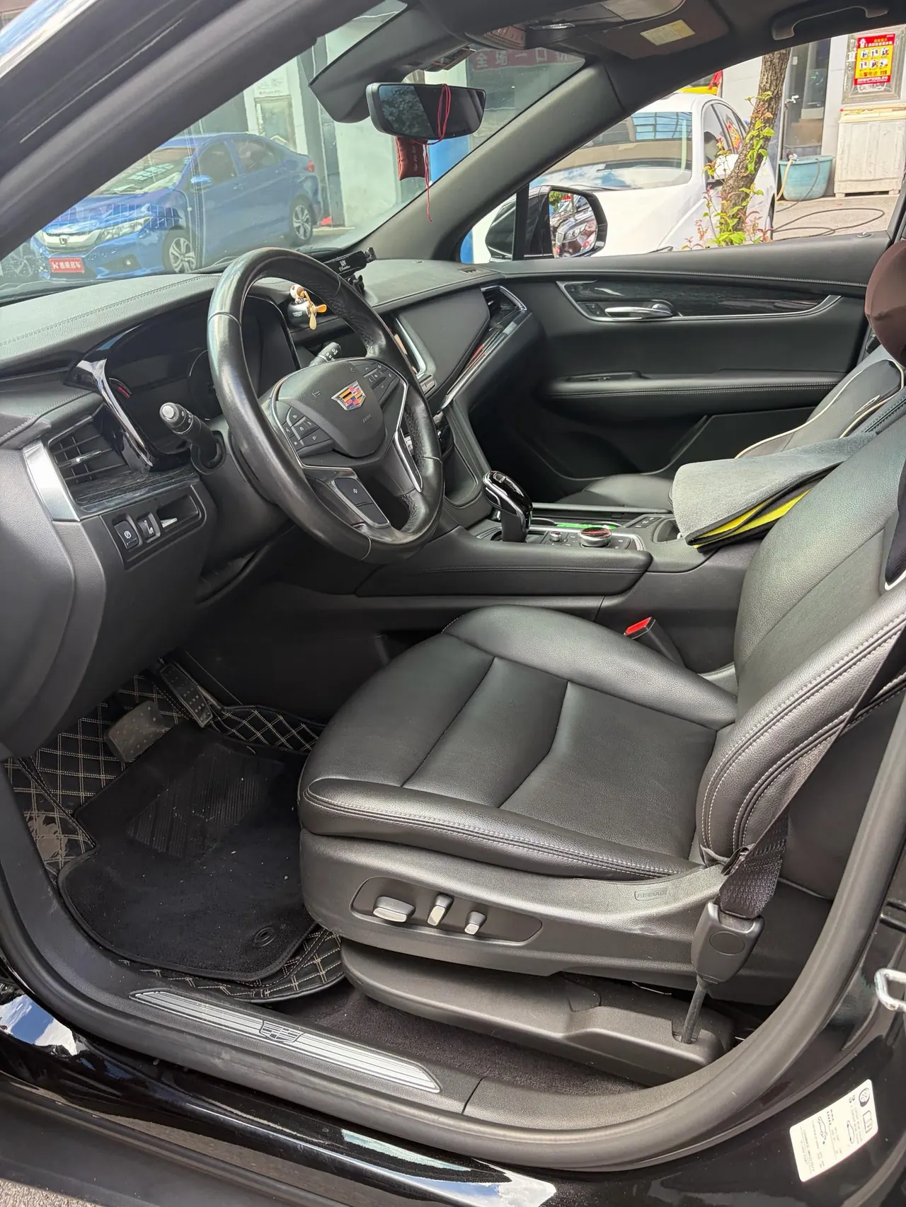Cadillac 2021 XT5 2.0T 28T 4-wheel drive luxury automatic gear 2