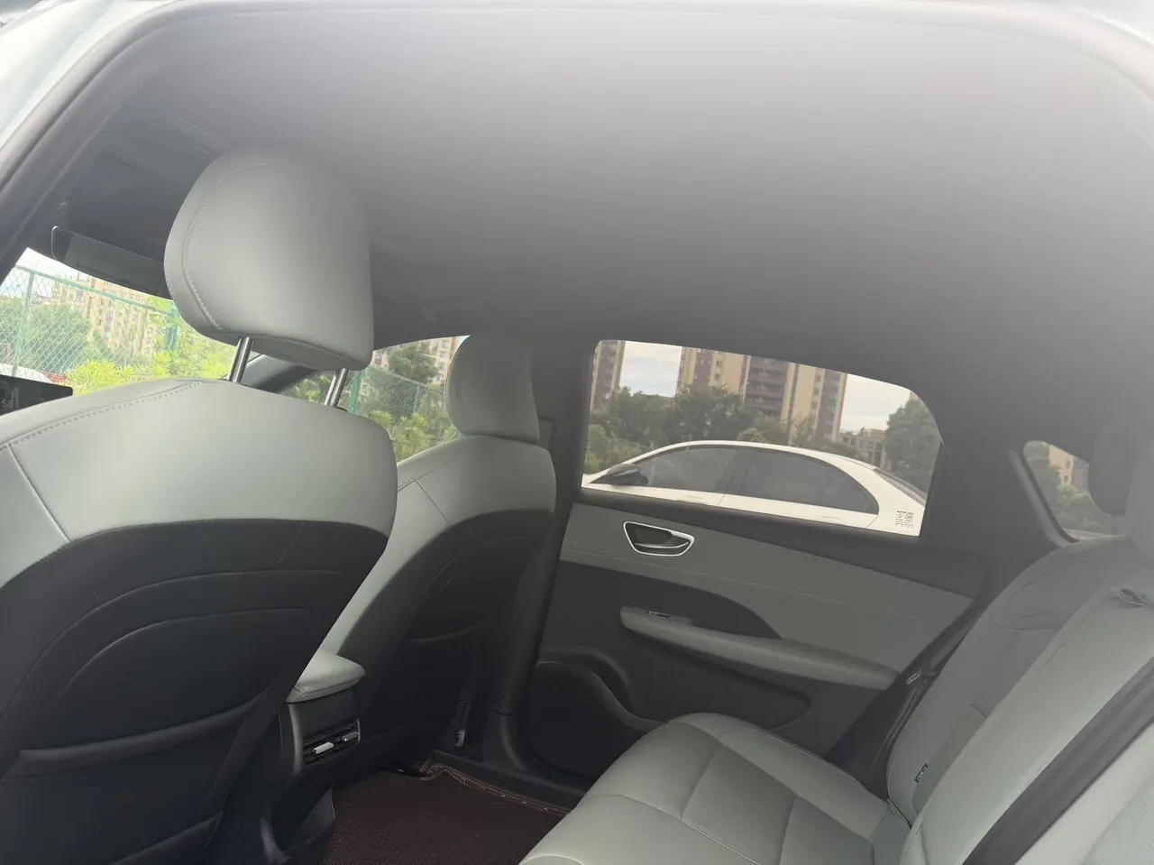 Roewe 2025 D 6 520km Smart Edition Automatic Gear 7