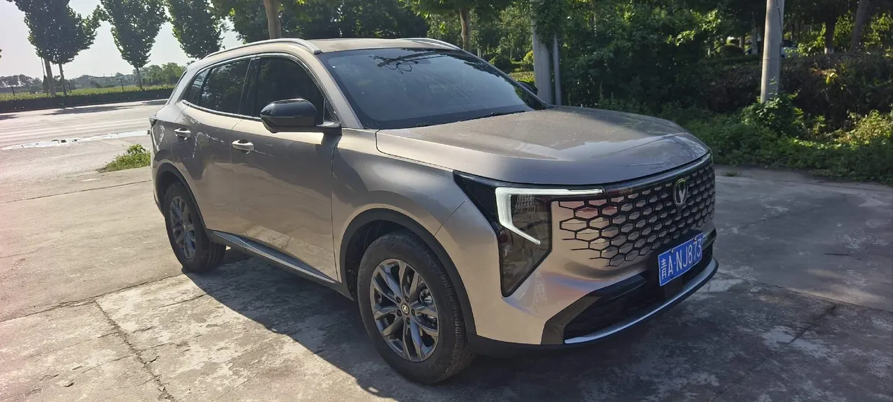 ChangAn 2026 CS55 PLUS 1.5T New Blue Whale Tianzhu Prestige Automatic 3