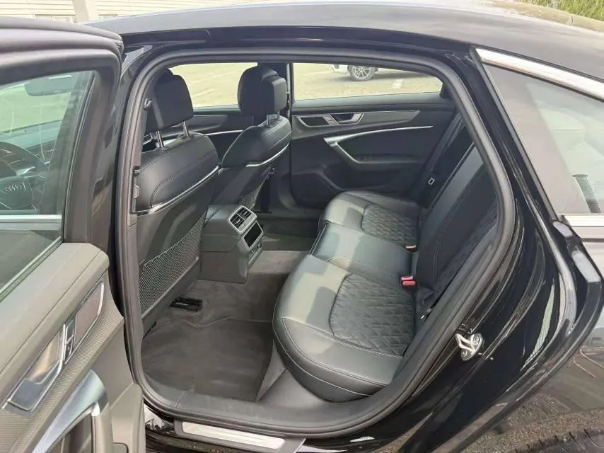 Audi 2025 A6L 2.0TFSI 45TFSI Selected Dynamic (Modified) Automatic Gear 5