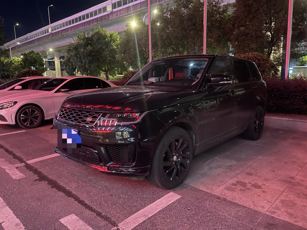 Open image lightbox: Land Rover Range Rover Sport (Imported) 2020 Range Rover Sport 48V 3.0T L6 HSE Dynamic Automatic