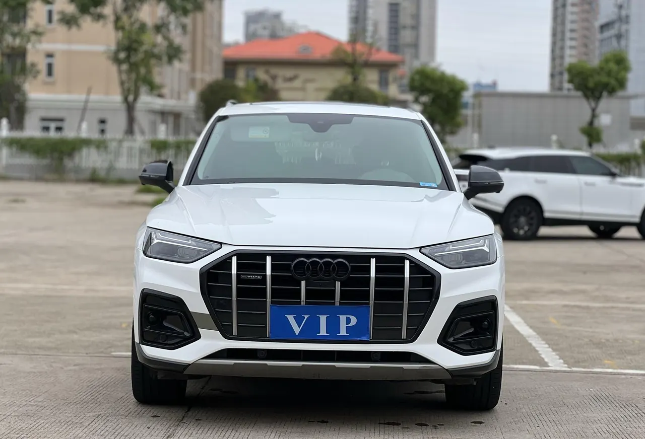 Audi 2021 Q5L 2.0TFSI 45TFSI Deluxe Elegant Automatic 2