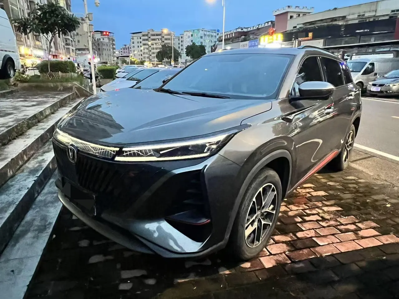 ChangAn 2022 CS75 PLUS 1.5T Honorable Automatic Gear - View 1