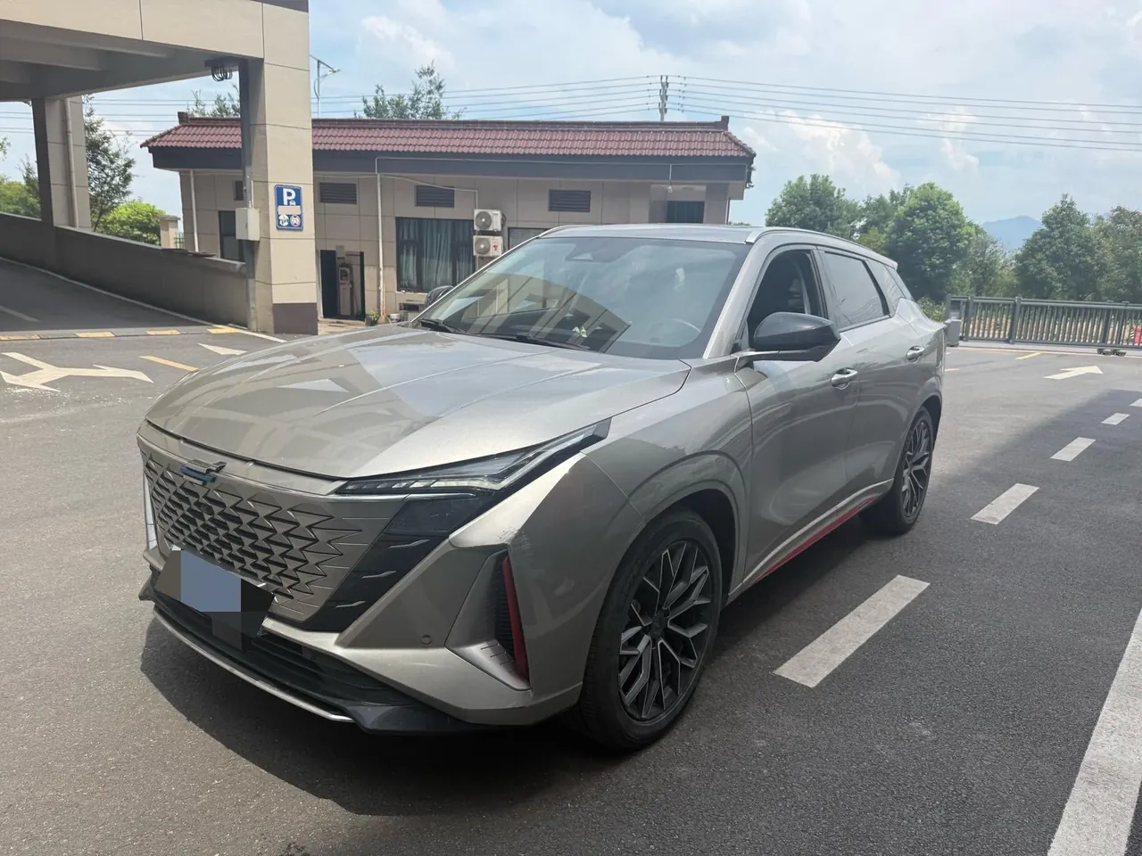 Oshan 2022 Z6 1.5T Blue Whale Smart Automatic Gear - View 1