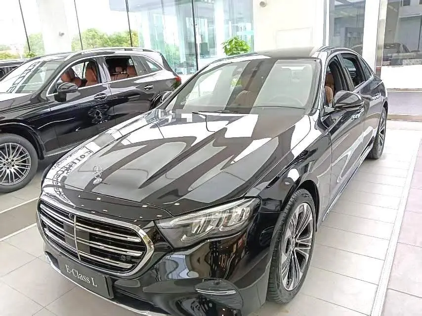 Mercedes Benz E Class 2026 E 260 L 48V 2.0T (modified) automatic gear - View 1