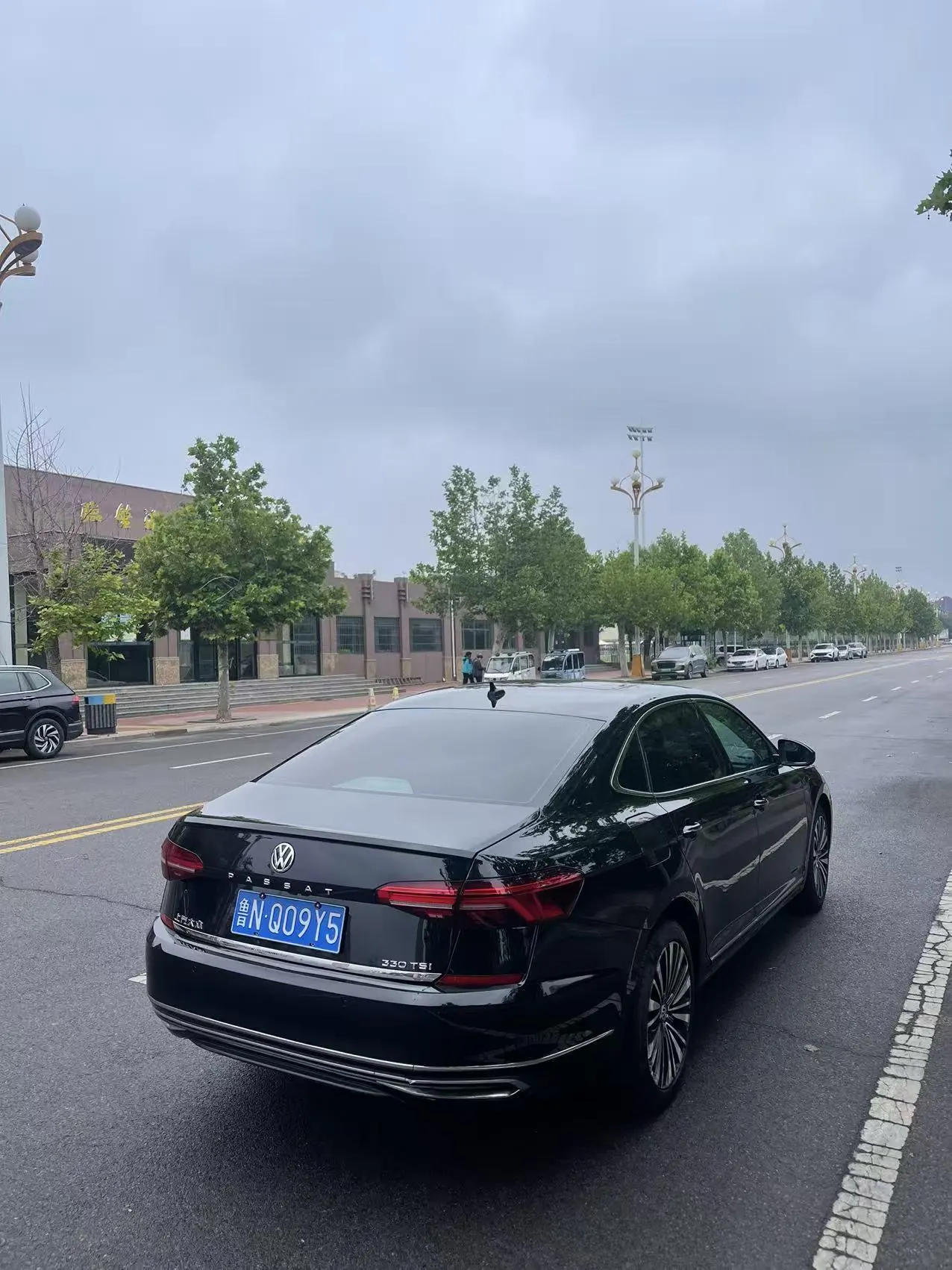 Volkswagen 2020 Passat 2.0TSI 330TSI Deluxe Edition Automatic 4