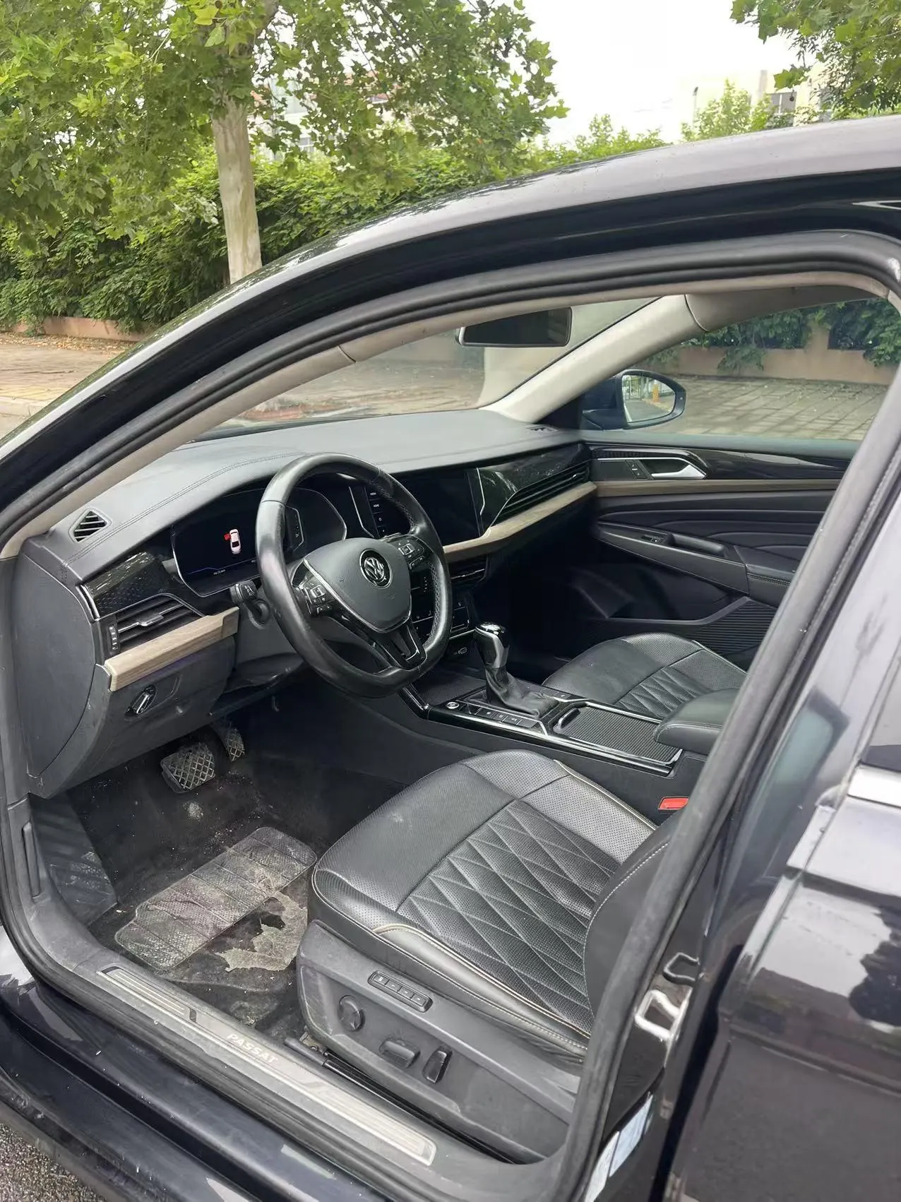 Volkswagen 2020 Passat 2.0TSI 330TSI Deluxe Edition Automatic 6
