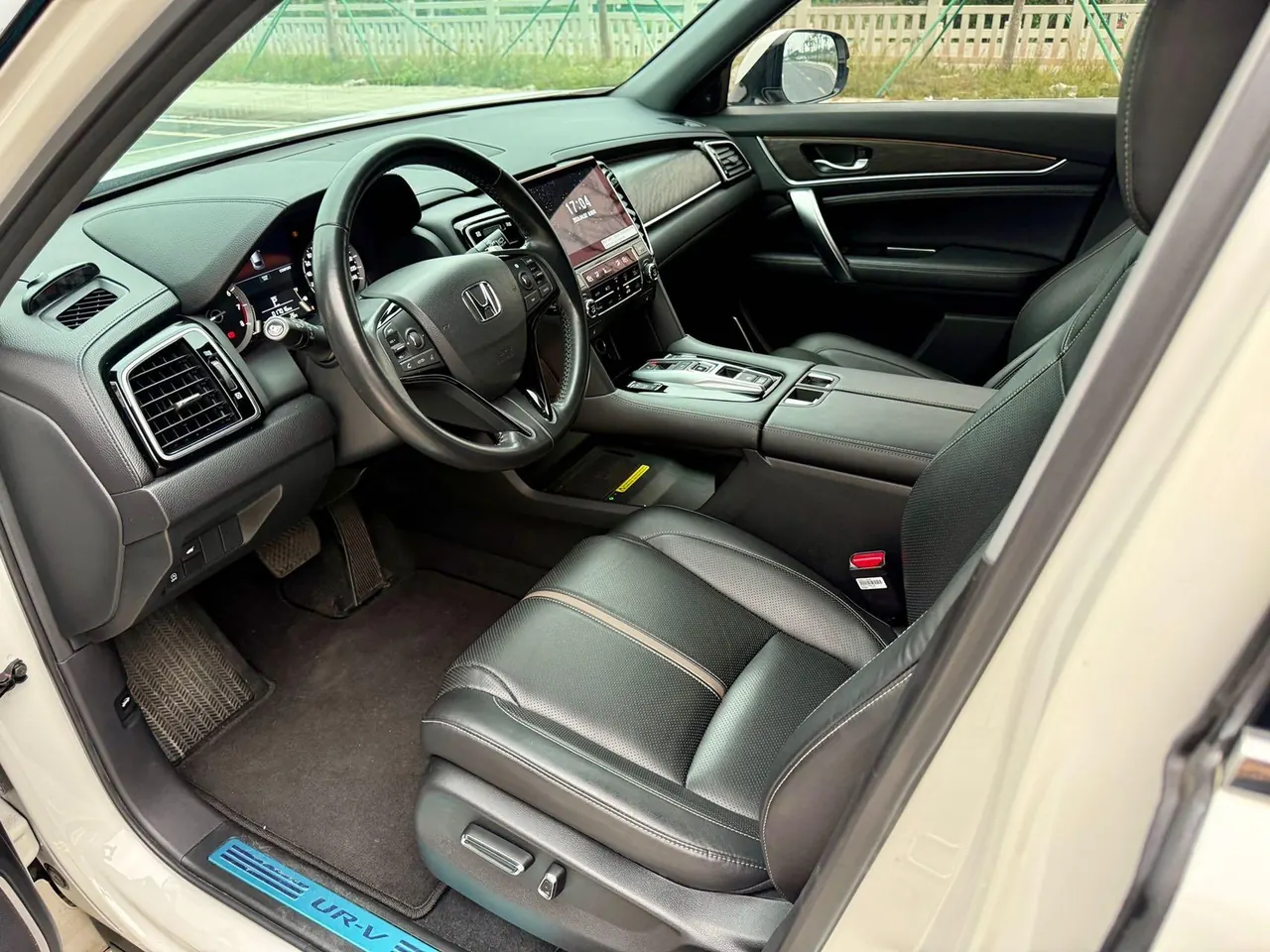 Honda 2020 UR-V 2.0T 370TURBO two-drive elegant version of automatic gear 7