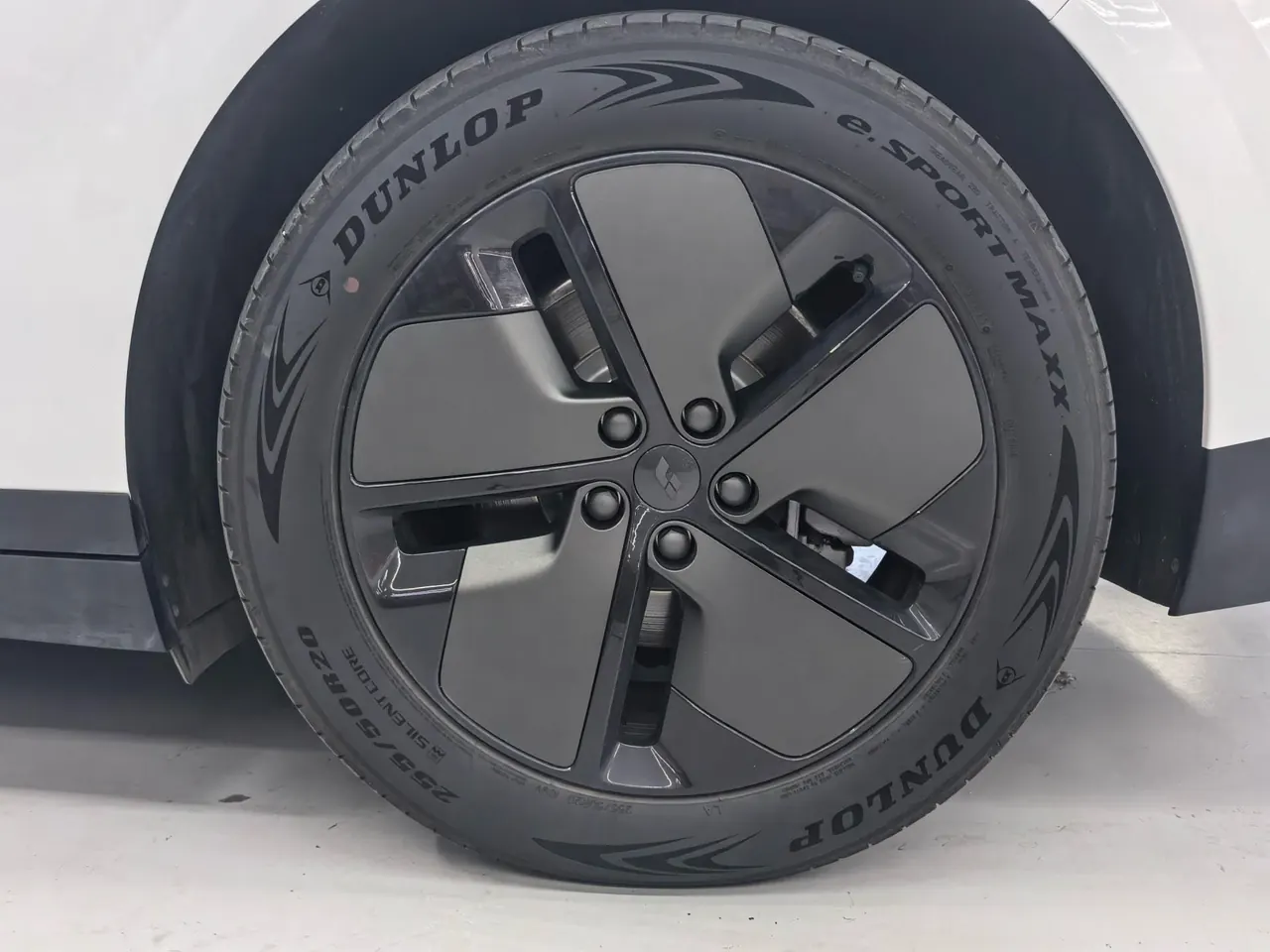 Li 2025 I 300.00g Drive Standard Edition Automatic Gear 11