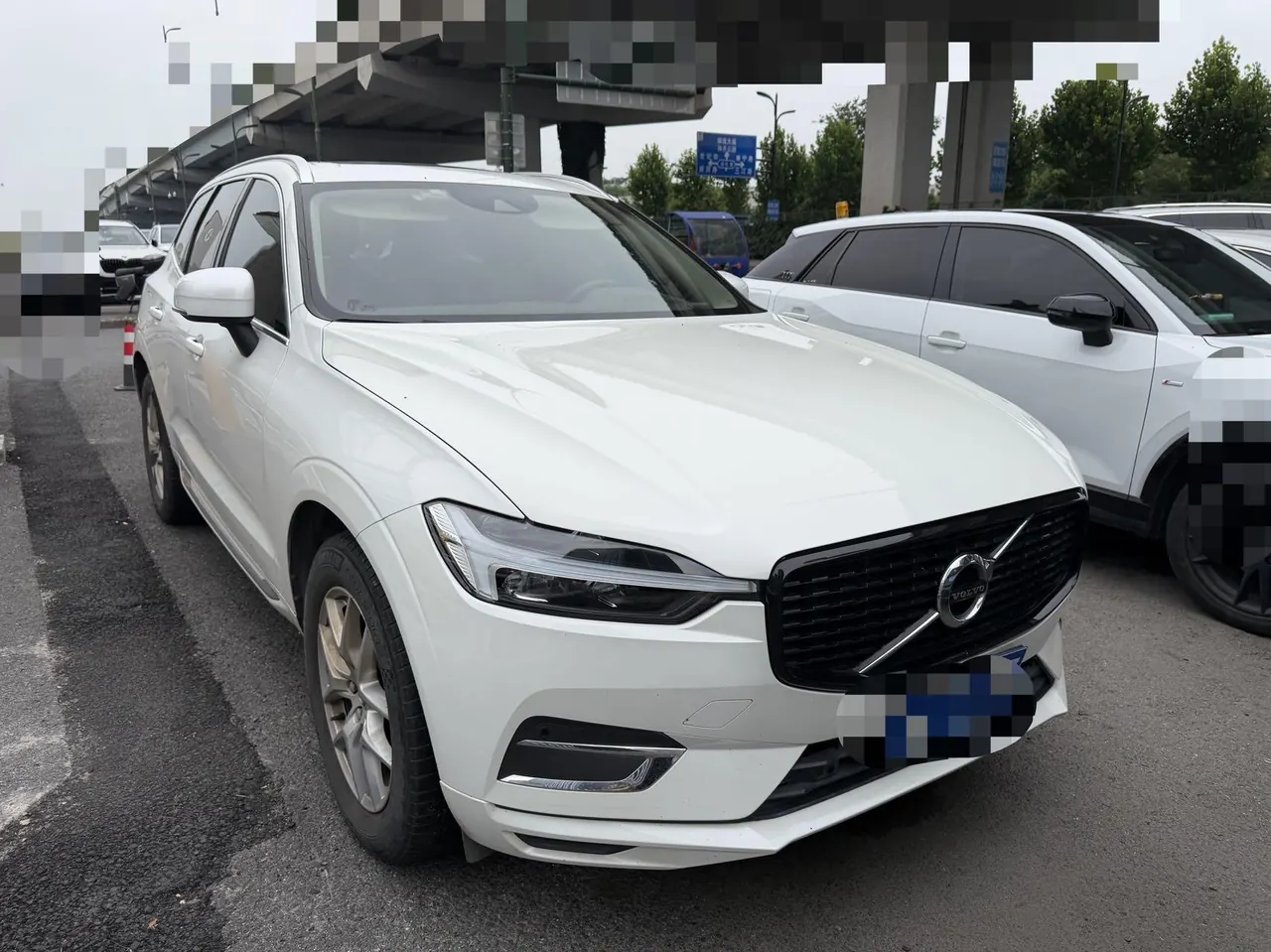 Volvo 2021 XC60 2.0T T4 Zhixing Deluxe Edition Automatic Gear 2