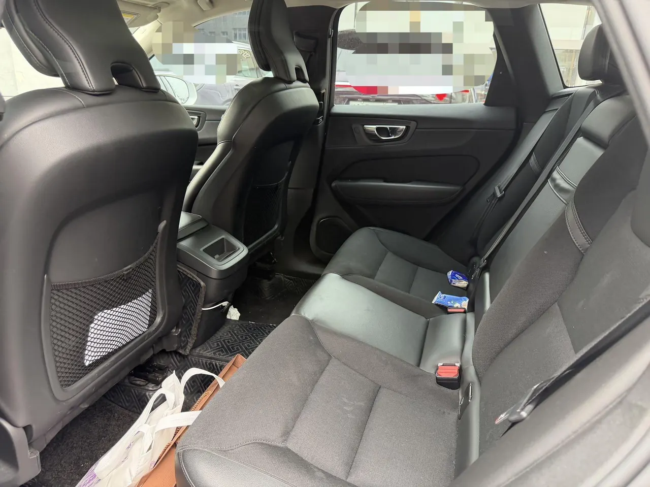 Volvo 2021 XC60 2.0T T4 Zhixing Deluxe Edition Automatic Gear 5