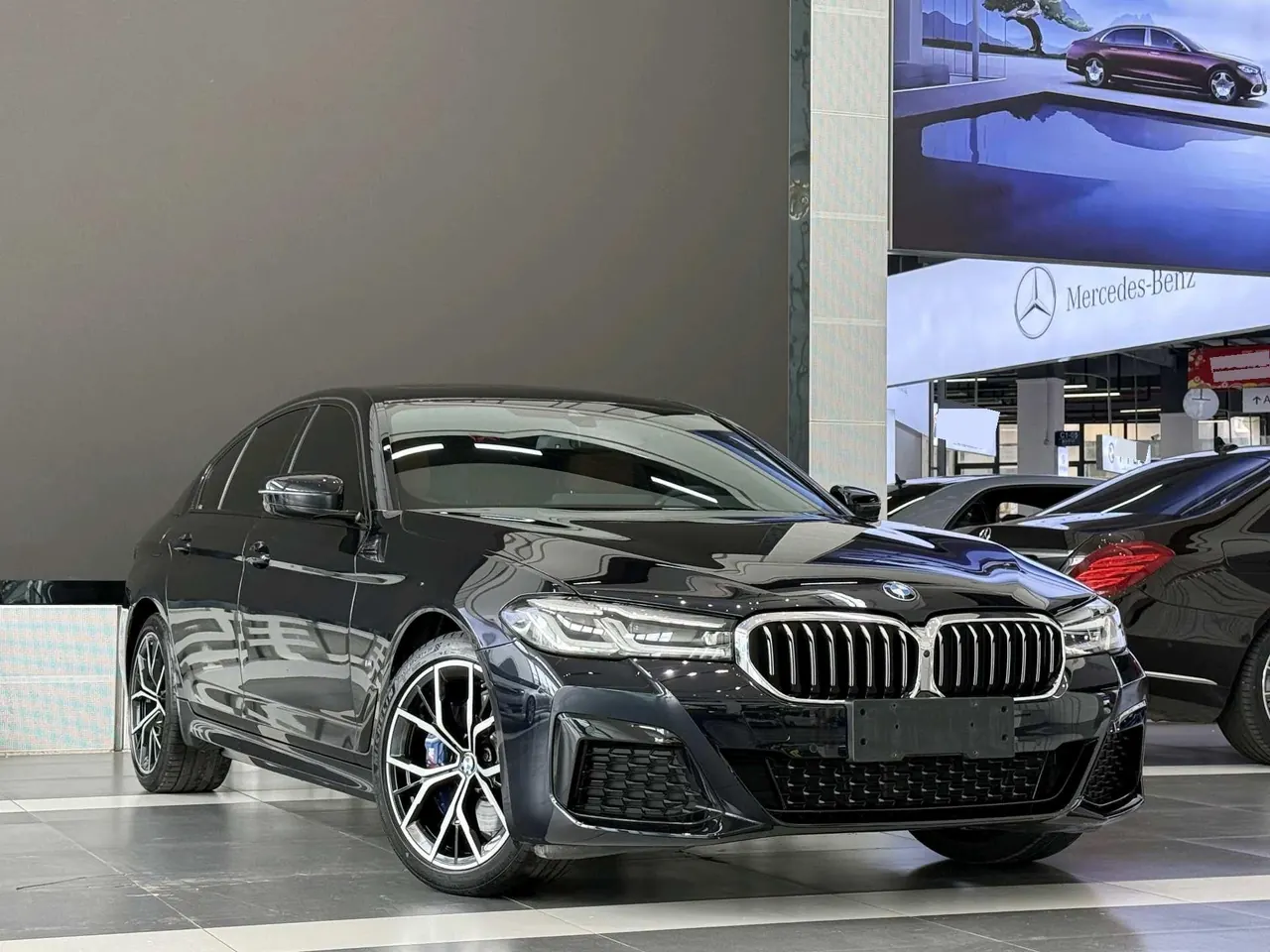 BMW 5 Series (Imported) 2021 530i 2.0T M Sports Suit Automatic Gear 12