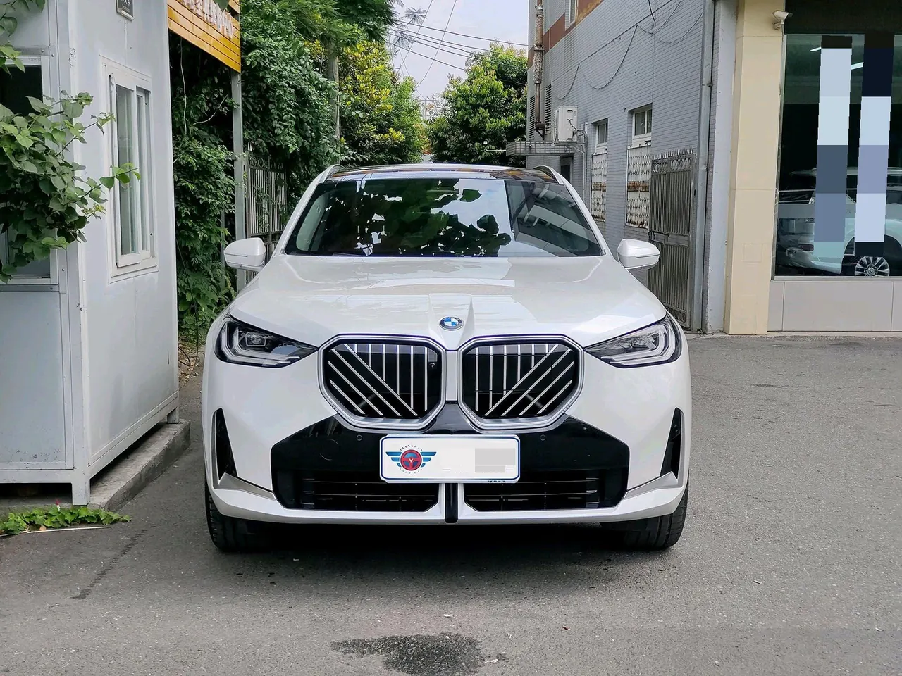 BMW 2026 X3 xDrive30L 2.0T Leading M Sports Obsidian Night Suit Automatic Gear 5