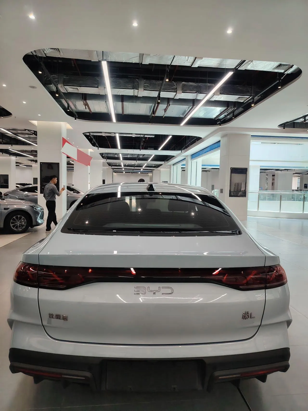 BYD 2025 Qin L DM-i 1.5 stepless smart driving version 80KM Exceed automatic gear 6