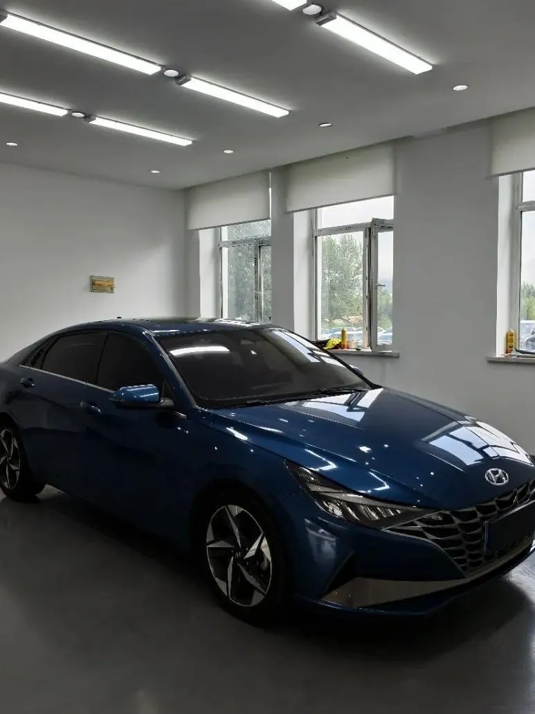 Hyundai 2022 Elantra -3-compartment 1.5 stepless LUX premium automatic gear 3