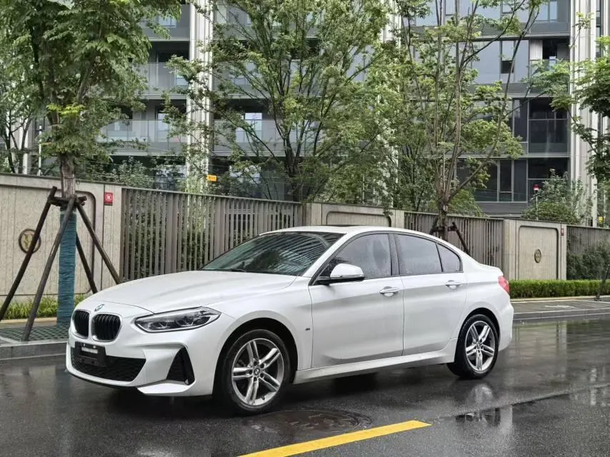 BMW 1 Series 2020 120i 1.5T M Sports Suit Automatic Gear - View 1