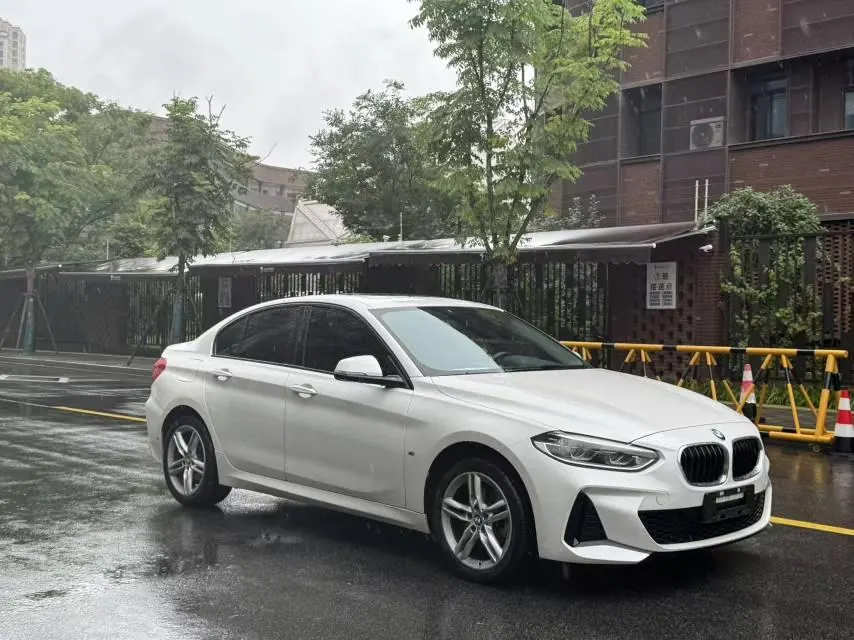 BMW 1 Series 2020 120i 1.5T M Sports Suit Automatic Gear 3