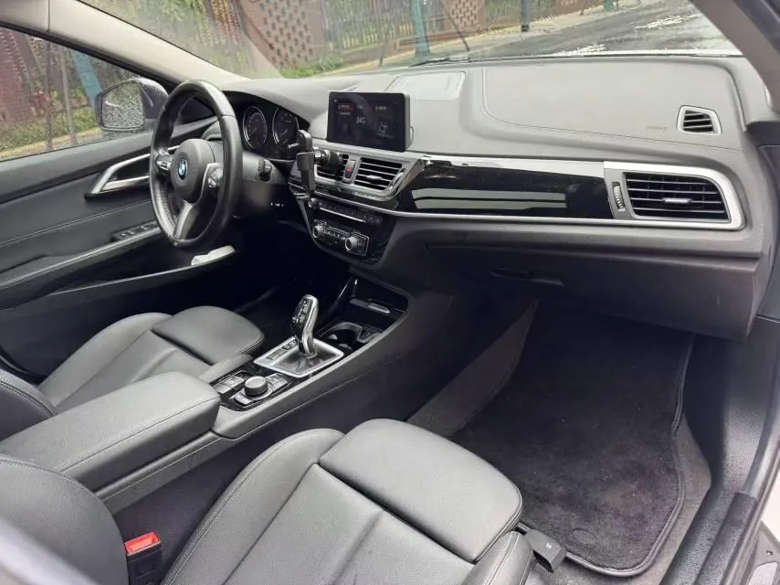 BMW 1 Series 2020 120i 1.5T M Sports Suit Automatic Gear 9