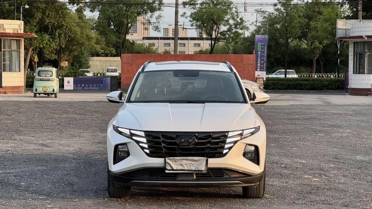 Hyundai 2023 Tousheng L 1.5T LUX Premium Edition Automatic Gear 2