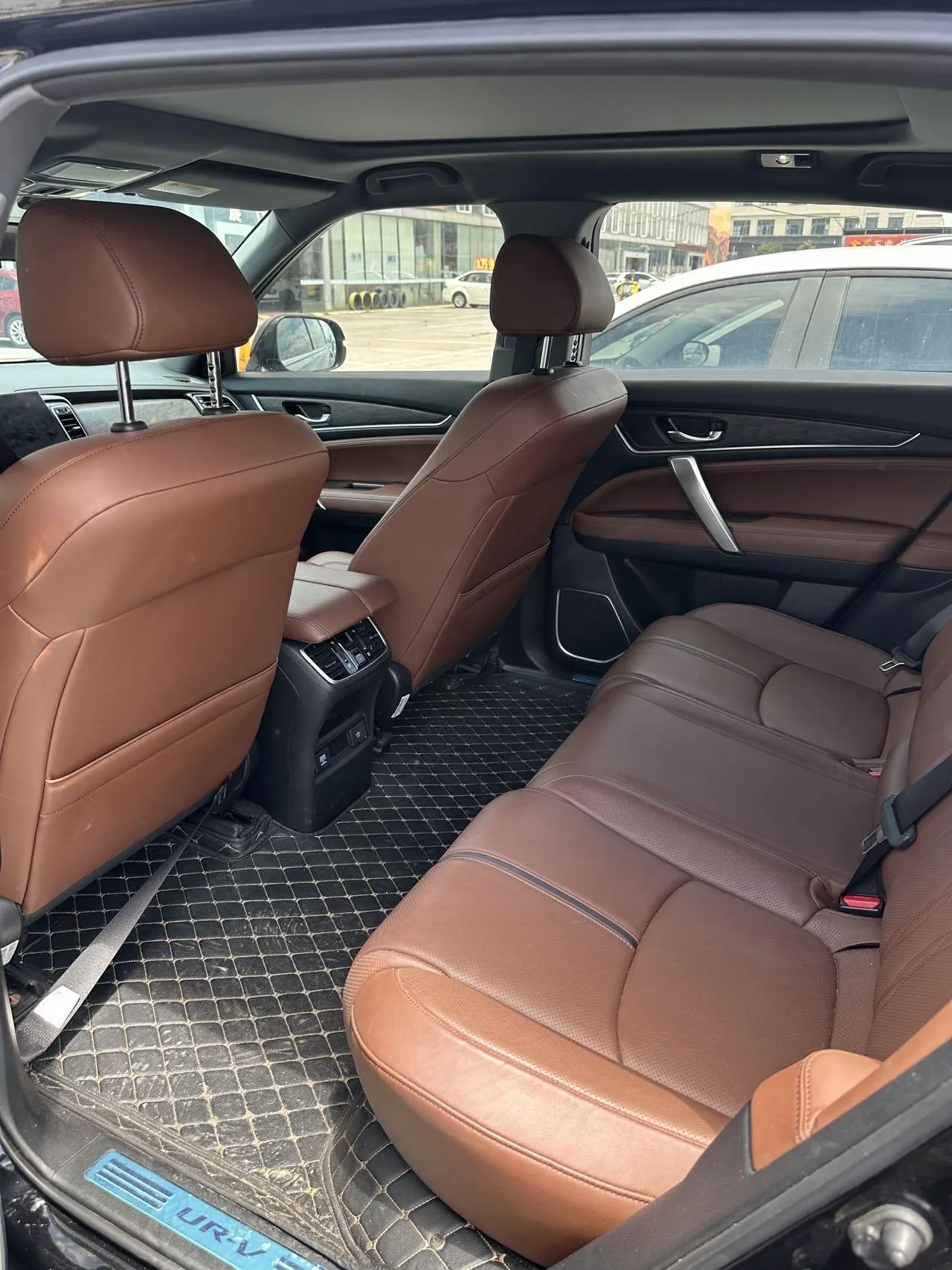 Honda 2020 UR-V 2.0T 370TURBO two-drive elegant version of automatic gear 8