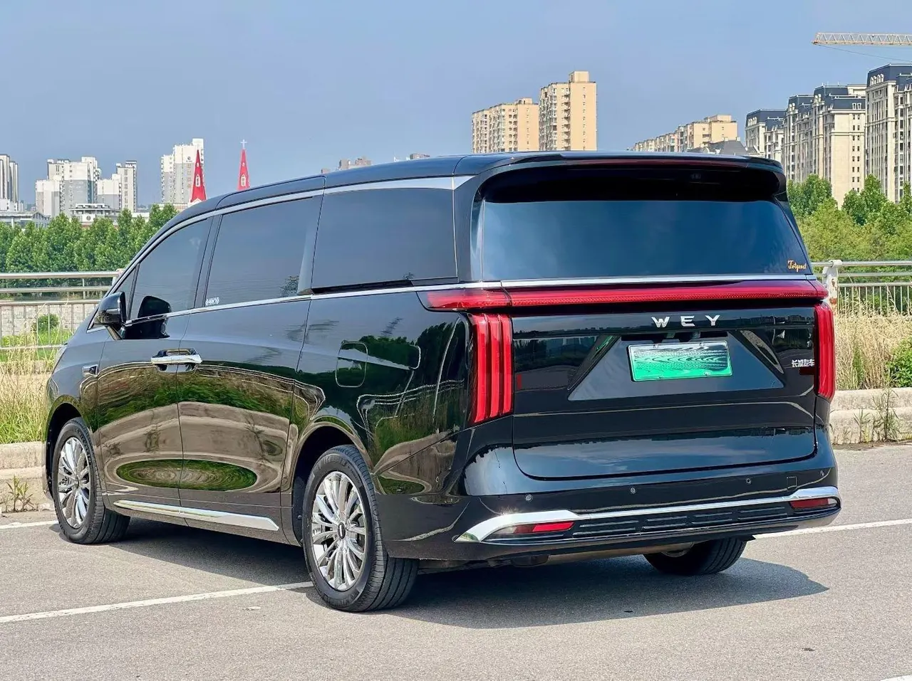 WEY 2025 VV7 Hi4 1.5T Four-Wheel-Drive Automatic Model 8