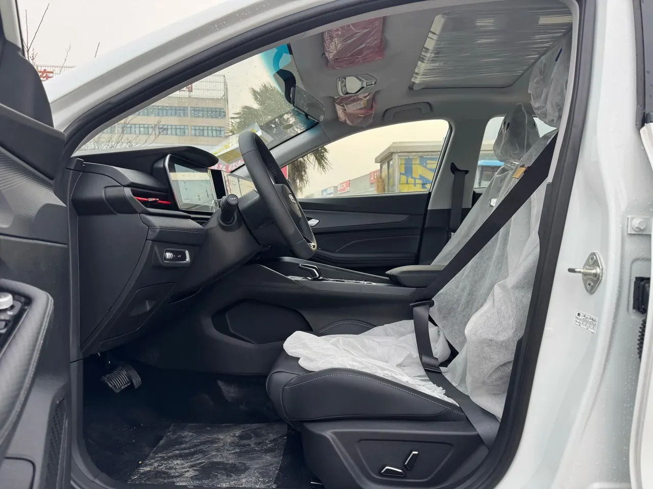 Geely 2024 Plantronics COOL 1.5T COOL Longteng Edition Automatic Gear 4