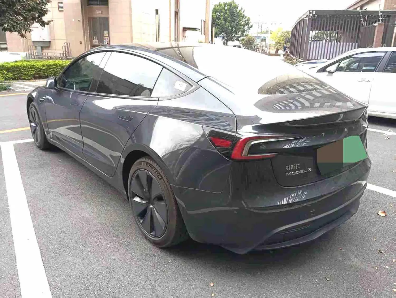 Tesla 2023 Model 3 Rejuvenation Edition Rear Wheel Drive Automatic Transmission 9