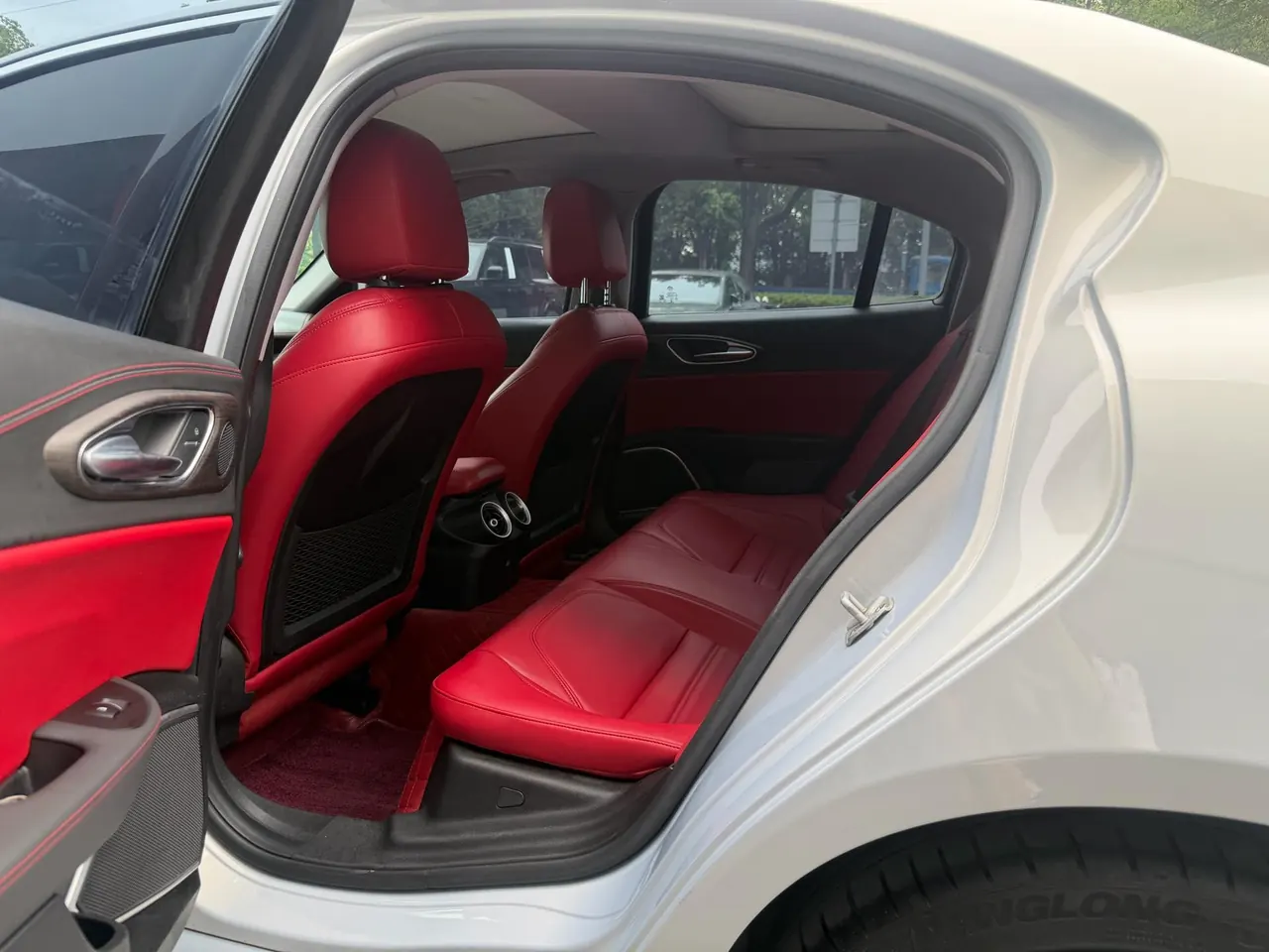 Alfa-Romeo Giulia (Imported) 2020 Giulia 2.0T 280HP VIRTU Limited Edition Automatic Gear 8