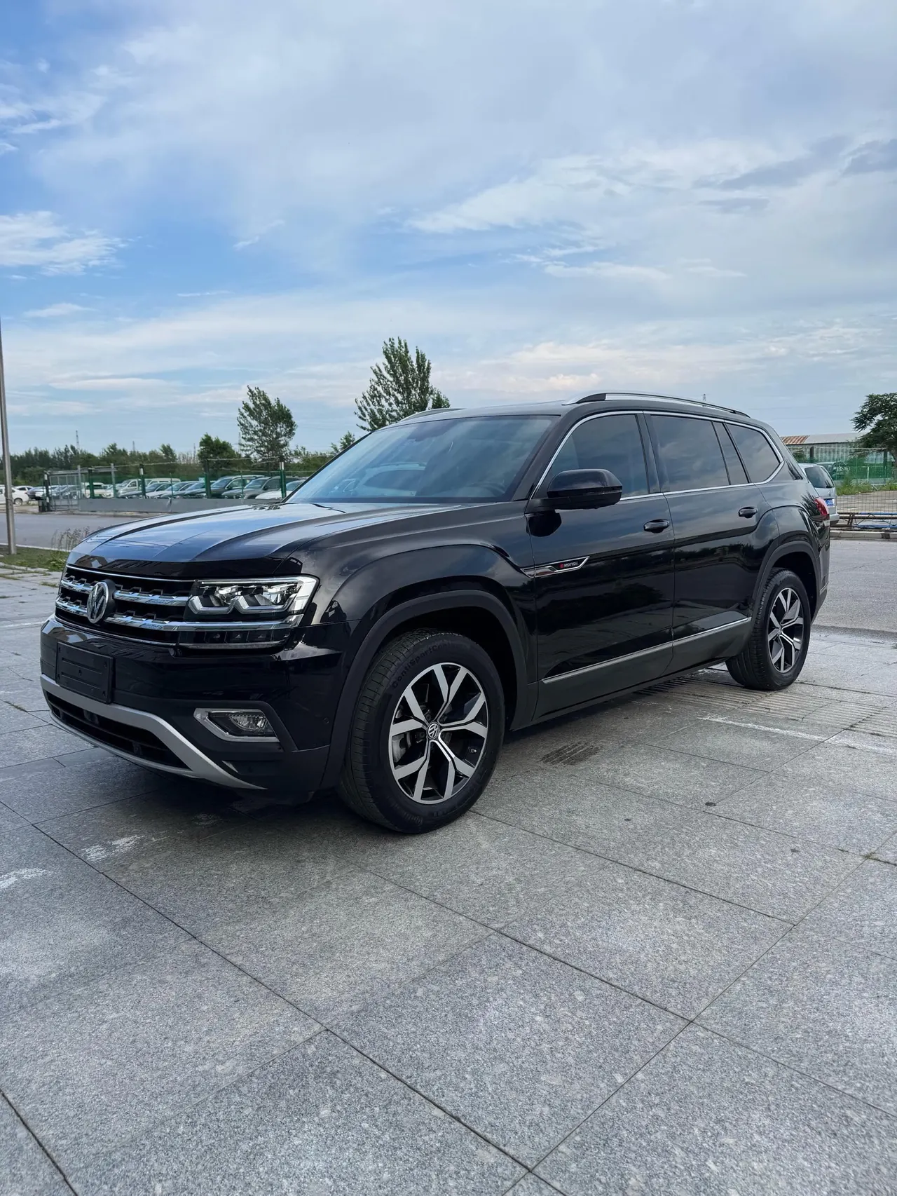 Open image lightbox: Volkswagen 2020 Tuang 2.0TSI 380TSI Four-wheel Drive Deluxe Edition Automatic Gear