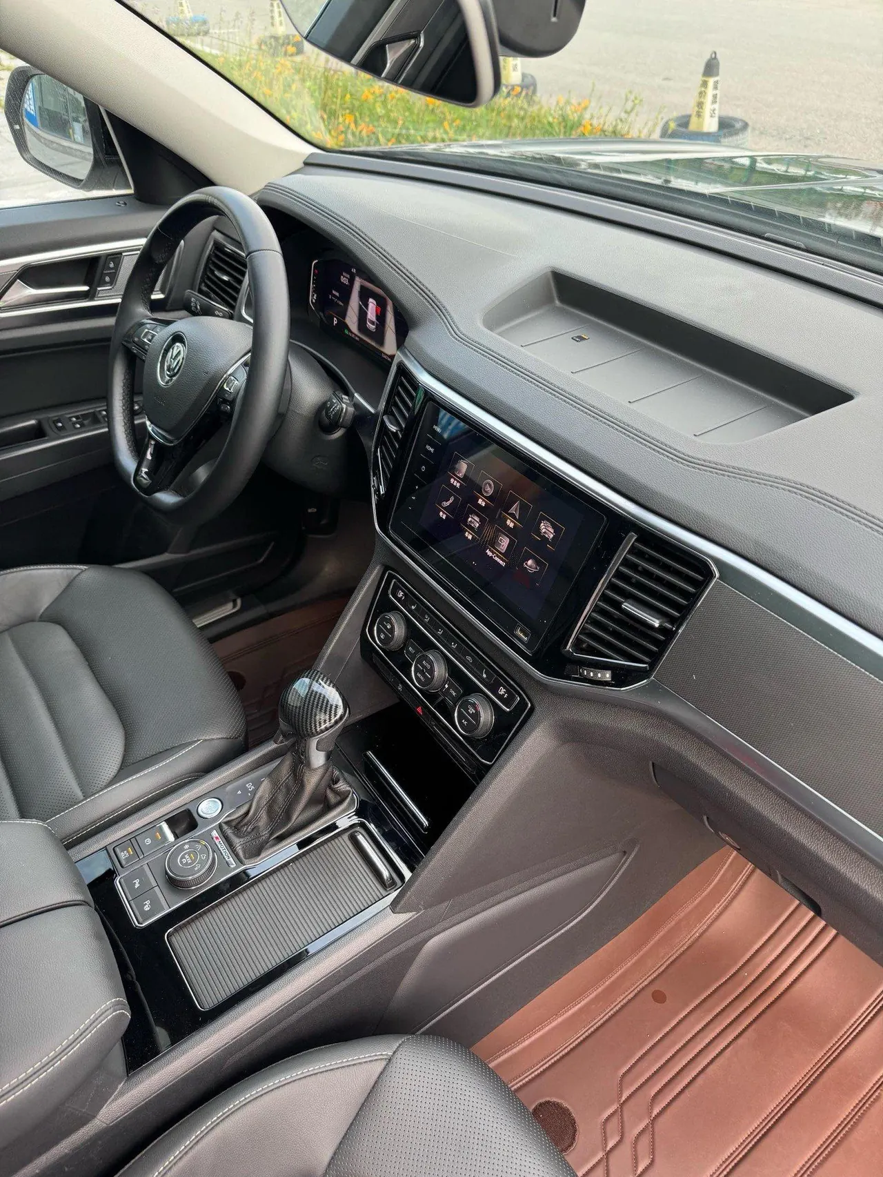 Volkswagen 2020 Tuang 2.0TSI 380TSI Four-wheel Drive Deluxe Edition Automatic Gear 11