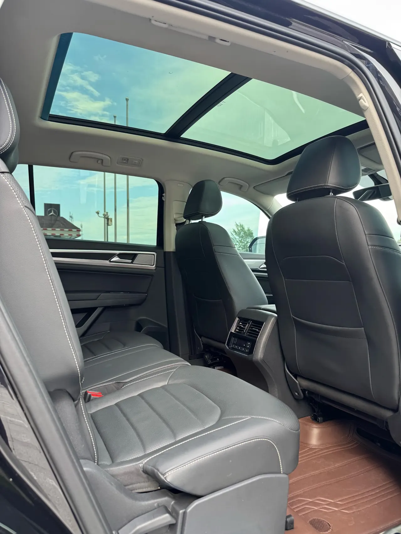 Volkswagen 2020 Tuang 2.0TSI 380TSI Four-wheel Drive Deluxe Edition Automatic Gear 13