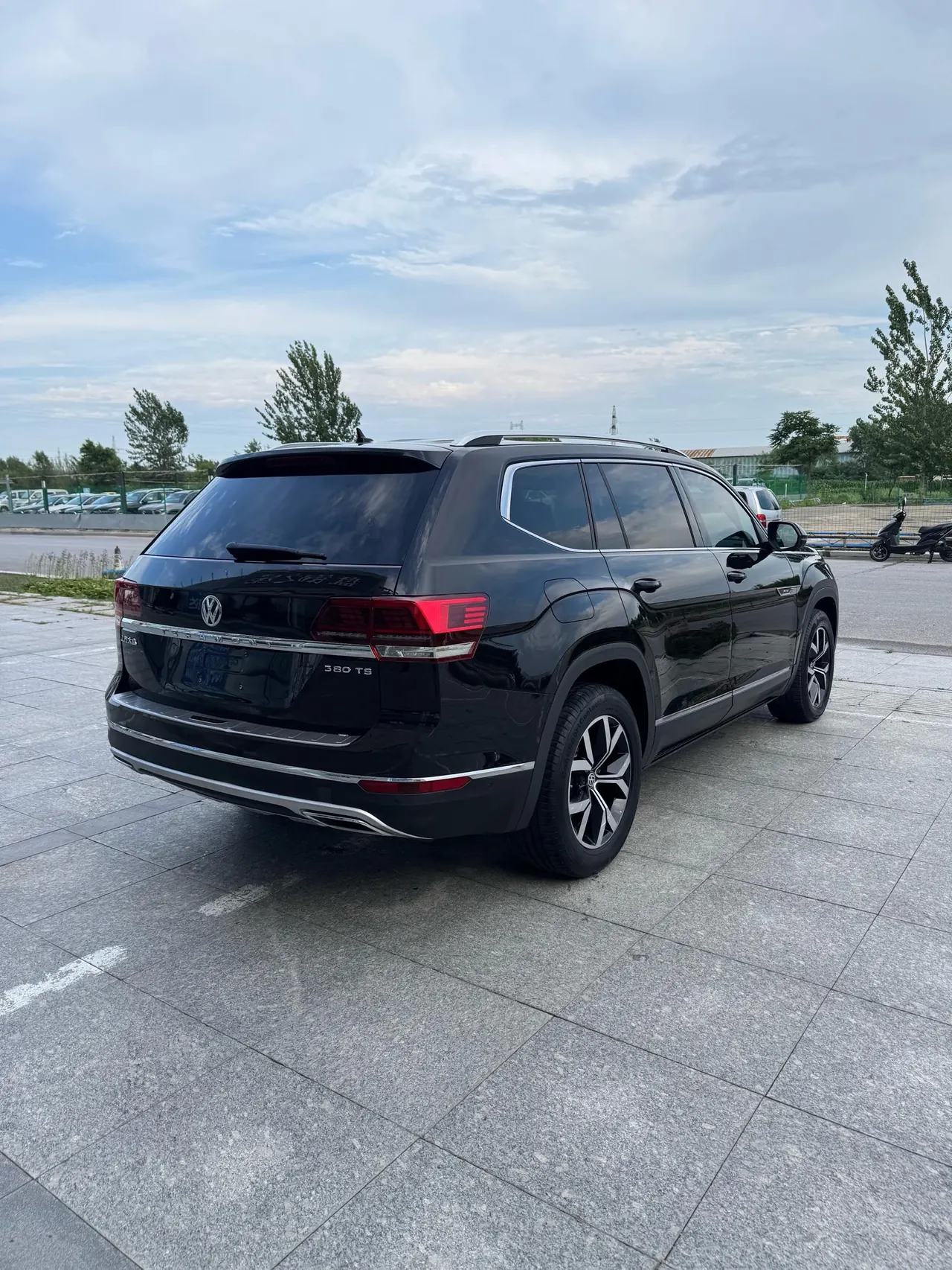 Volkswagen 2020 Tuang 2.0TSI 380TSI Four-wheel Drive Deluxe Edition Automatic Gear 4